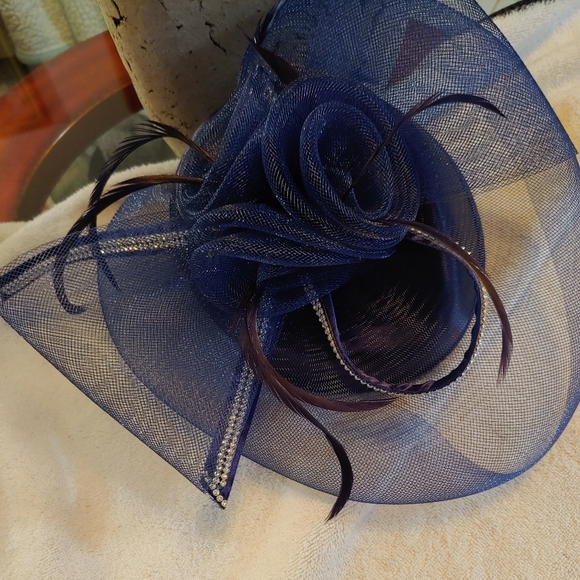 Navy Rhine stone fascinator - Picture 2 of 3